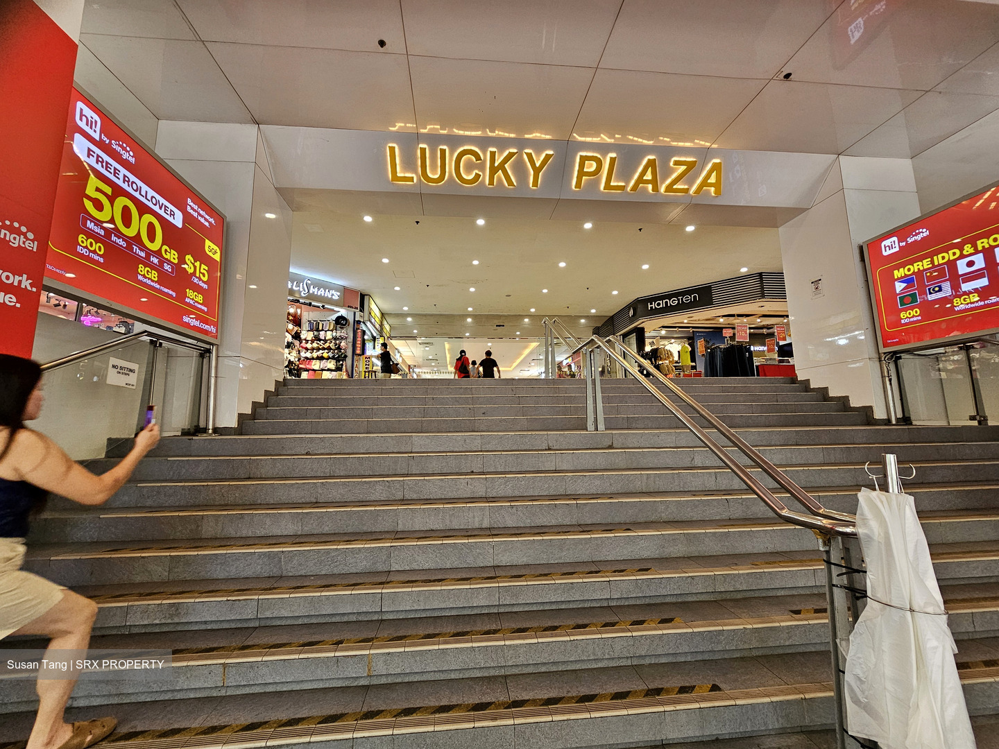 Lucky Plaza (D9), Retail #621783961